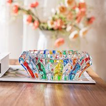 손으로 그린 ​​유리 제품